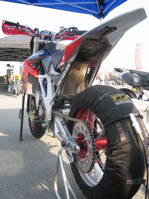 a0048323_22123596.jpg