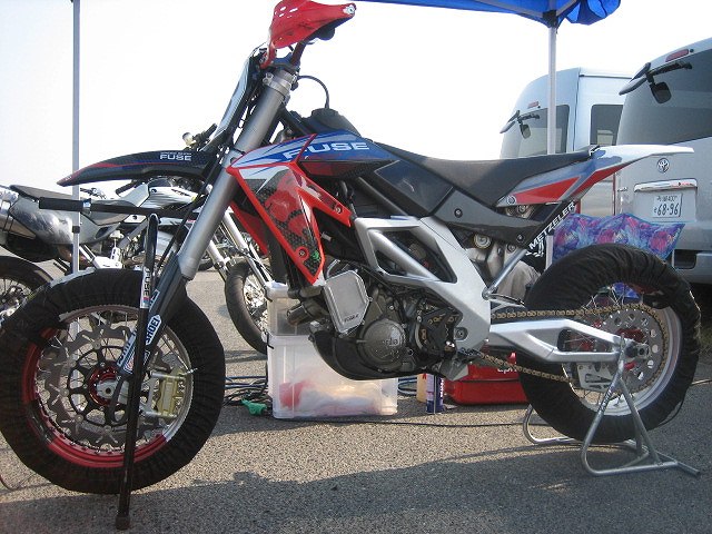 a0048323_2214591.jpg