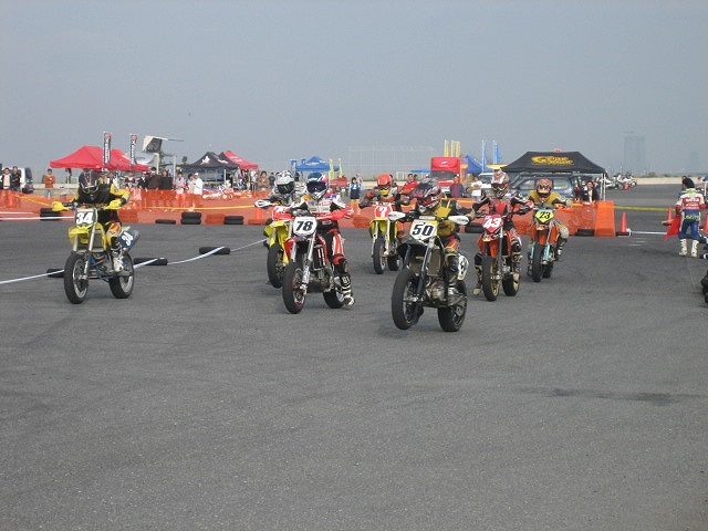 a0048323_22404385.jpg