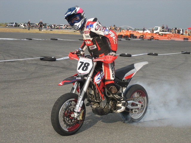 a0048323_22445156.jpg