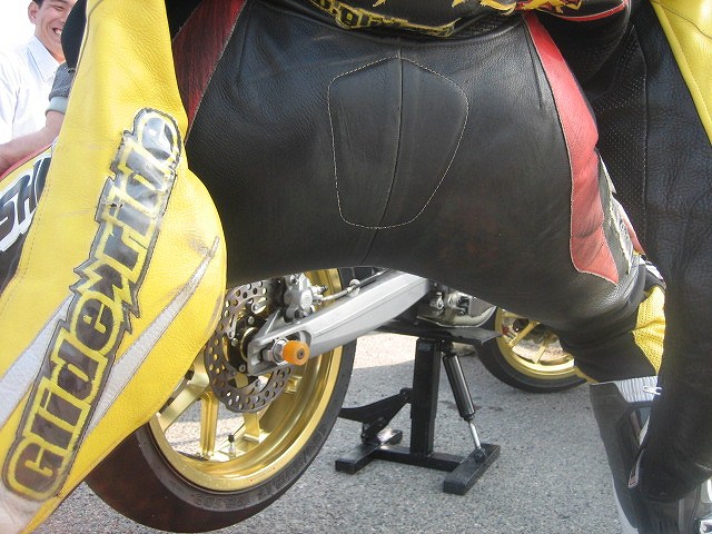 a0048323_2291556.jpg