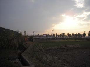 f0014356_2352622.jpg