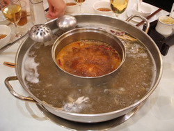 f0012479_1512010.jpg