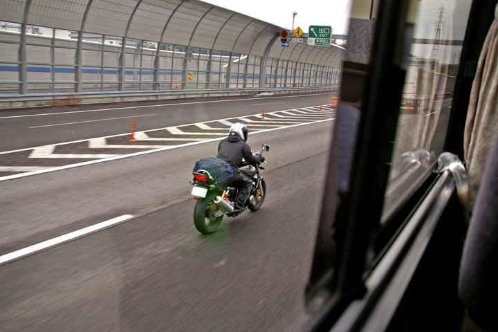 e0002371_01823.jpg