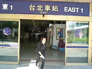 e0000847_15114688.jpg