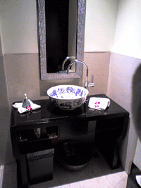 d0038319_11313629.gif