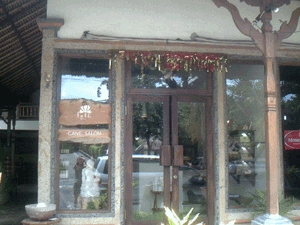 d0038319_1146234.gif