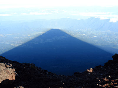 e0112098_21235375.gif