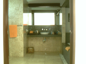 d0038319_15241595.gif
