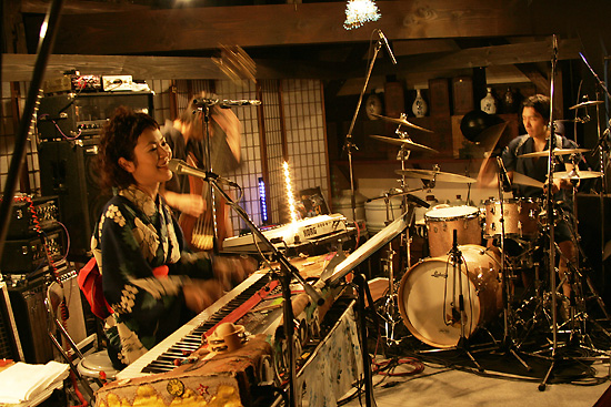 e0023512_1374842.jpg