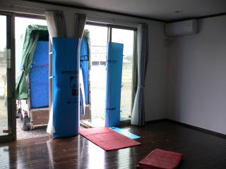 f0054411_13921.jpg