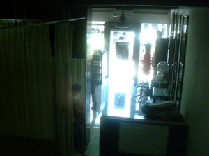 d0038319_1785592.gif