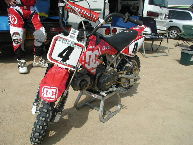 e0064321_16101680.jpg