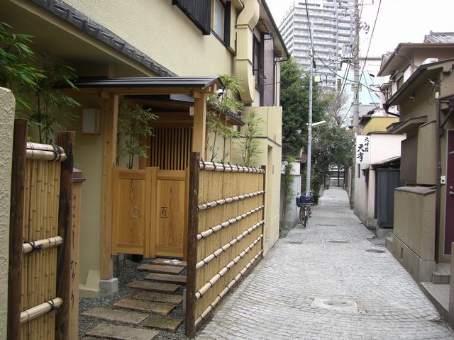 e0105846_142188.jpg