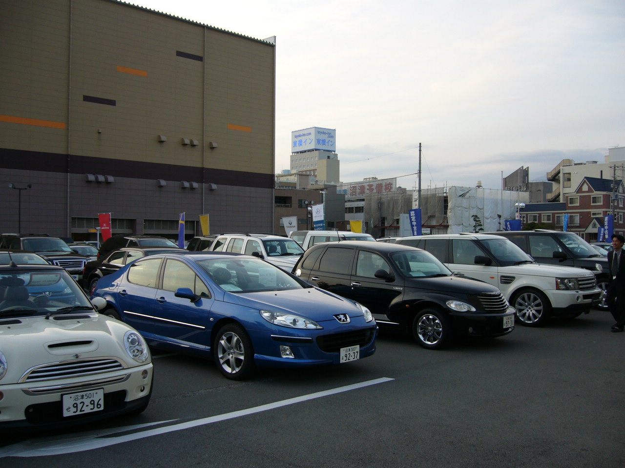 e0015108_2245392.jpg
