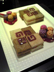 e0037001_23264877.jpg