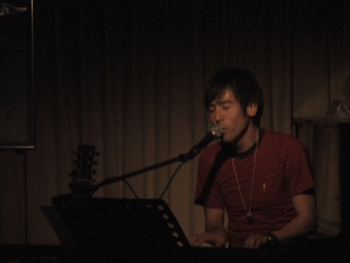 f0019747_2404582.gif