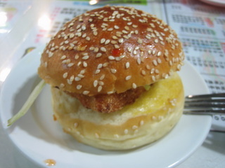 e0018143_0441990.jpg