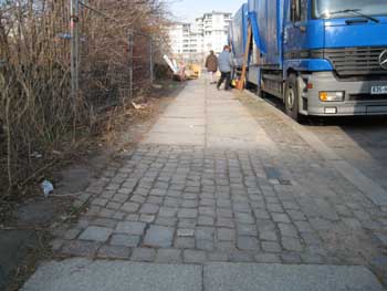 e0038811_1728352.jpg