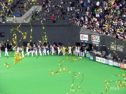a0005381_1281494.jpg