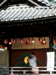 f0041351_19421311.gif