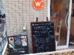 a0007906_1611158.jpg