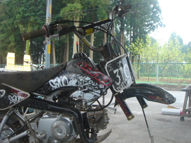 d0090192_2245030.jpg