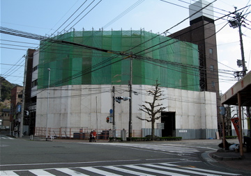 e0014058_2227438.jpg