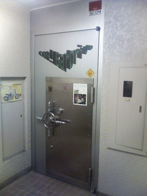 e0078069_0315021.jpg
