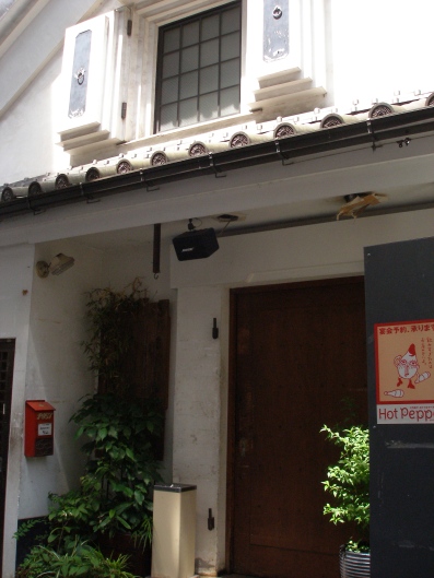 e0083212_16225.jpg