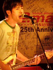 f0019747_0245452.gif