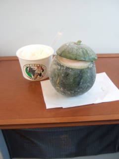 e0016135_0123595.jpg