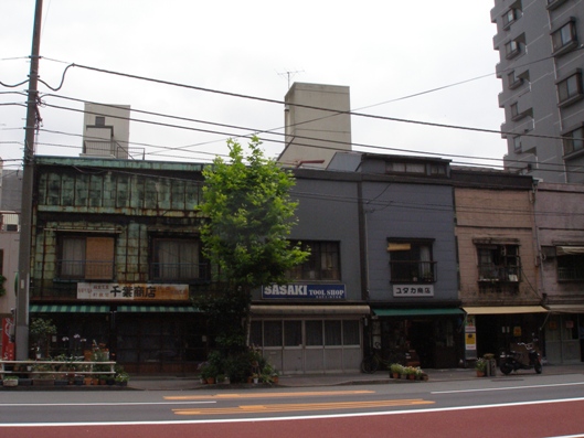 e0083212_1631327.jpg