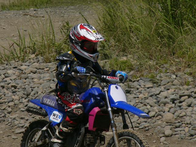 b0024266_23243251.jpg