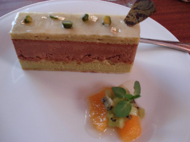f0084806_8412959.jpg
