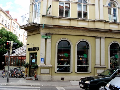 a0072247_0442268.jpg
