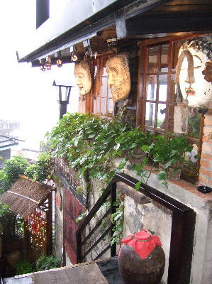 5月13日阿妹茶樓のお面