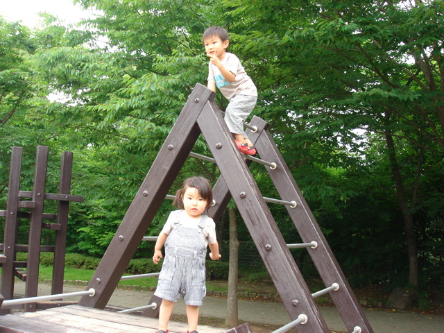 d0091001_0512496.jpg