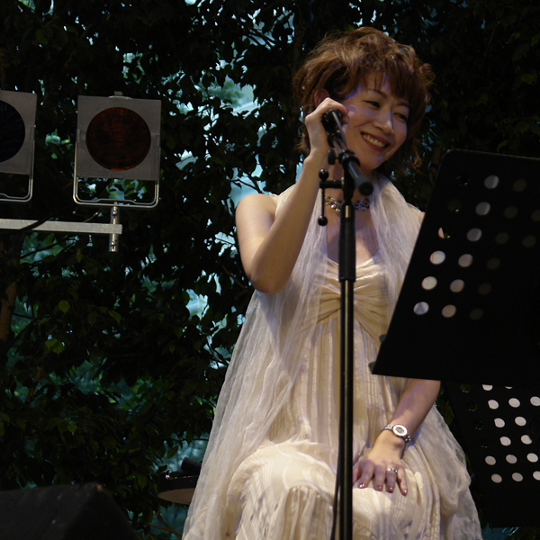 a0101513_1626333.jpg