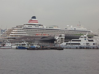 e0121110_2253401.jpg