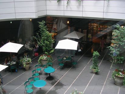 e0016412_22484770.jpg