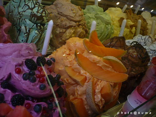 f0050468_2358219.jpg