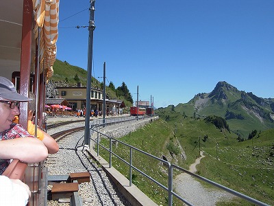 e0066062_2319766.jpg