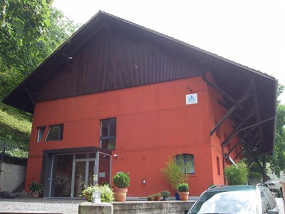 e0066062_0303379.jpg