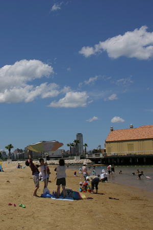 a0097735_0105496.jpg