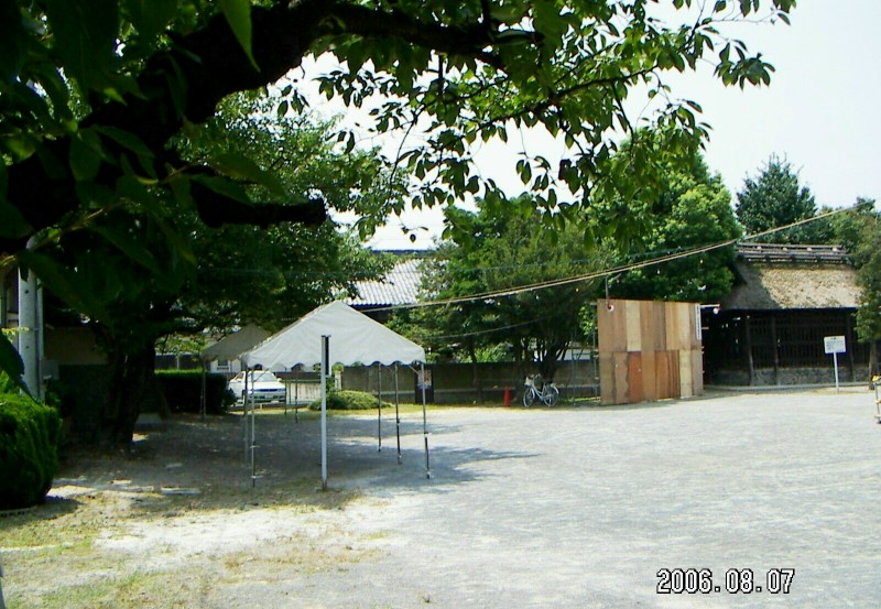 d0094543_1605243.jpg