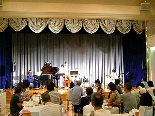 f0000652_16235926.jpg