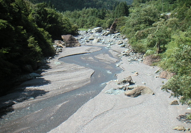 b0093221_331314.jpg