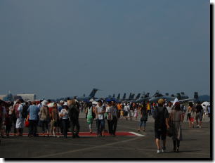 8月25日横田基地友好祭1