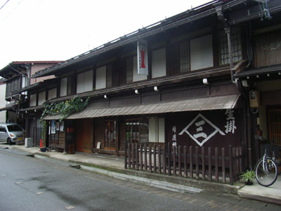 f0040711_0385055.jpg